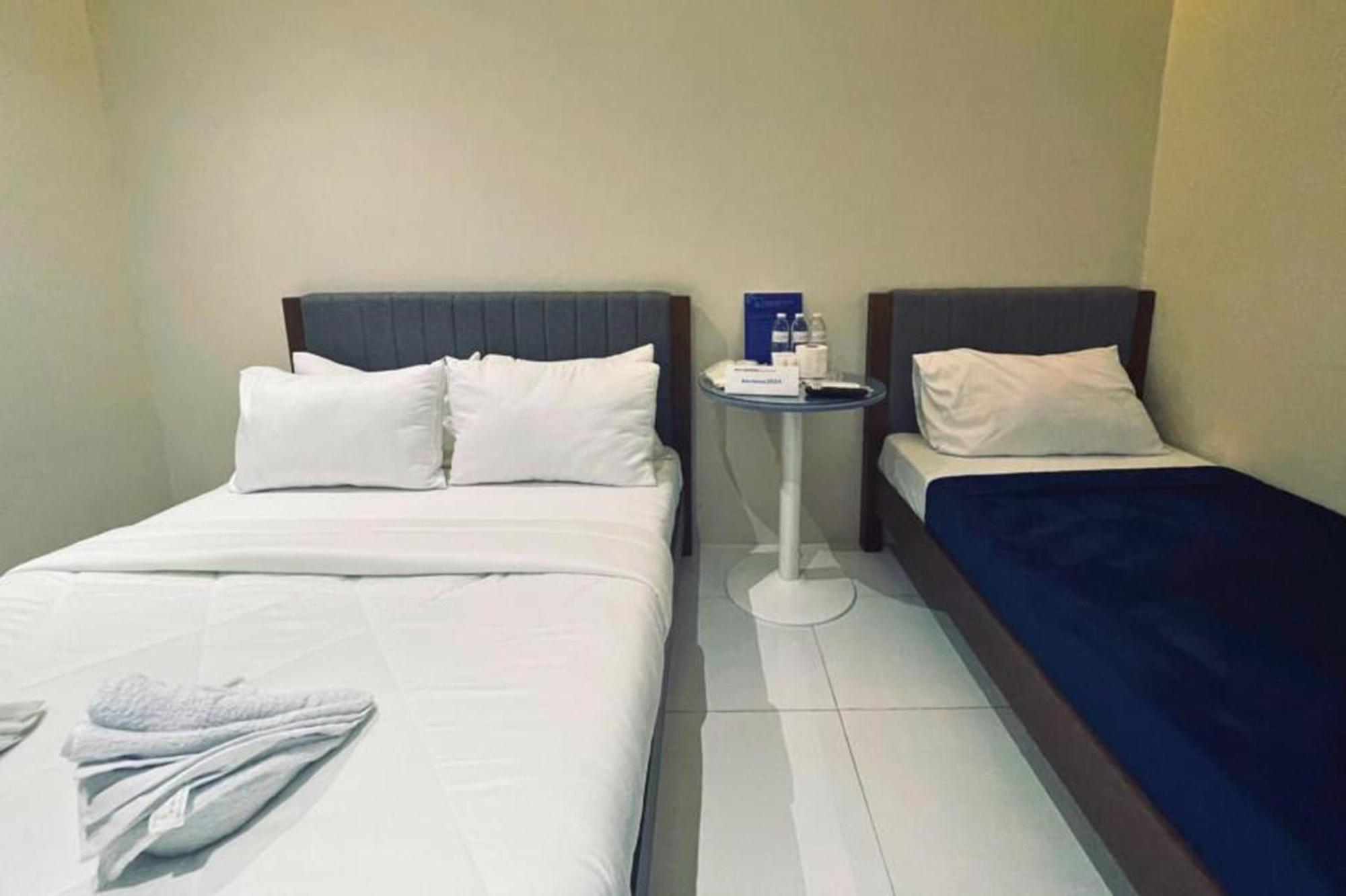 Bernese Resort Hotel Powered By Cocotel Ligao Rum bild