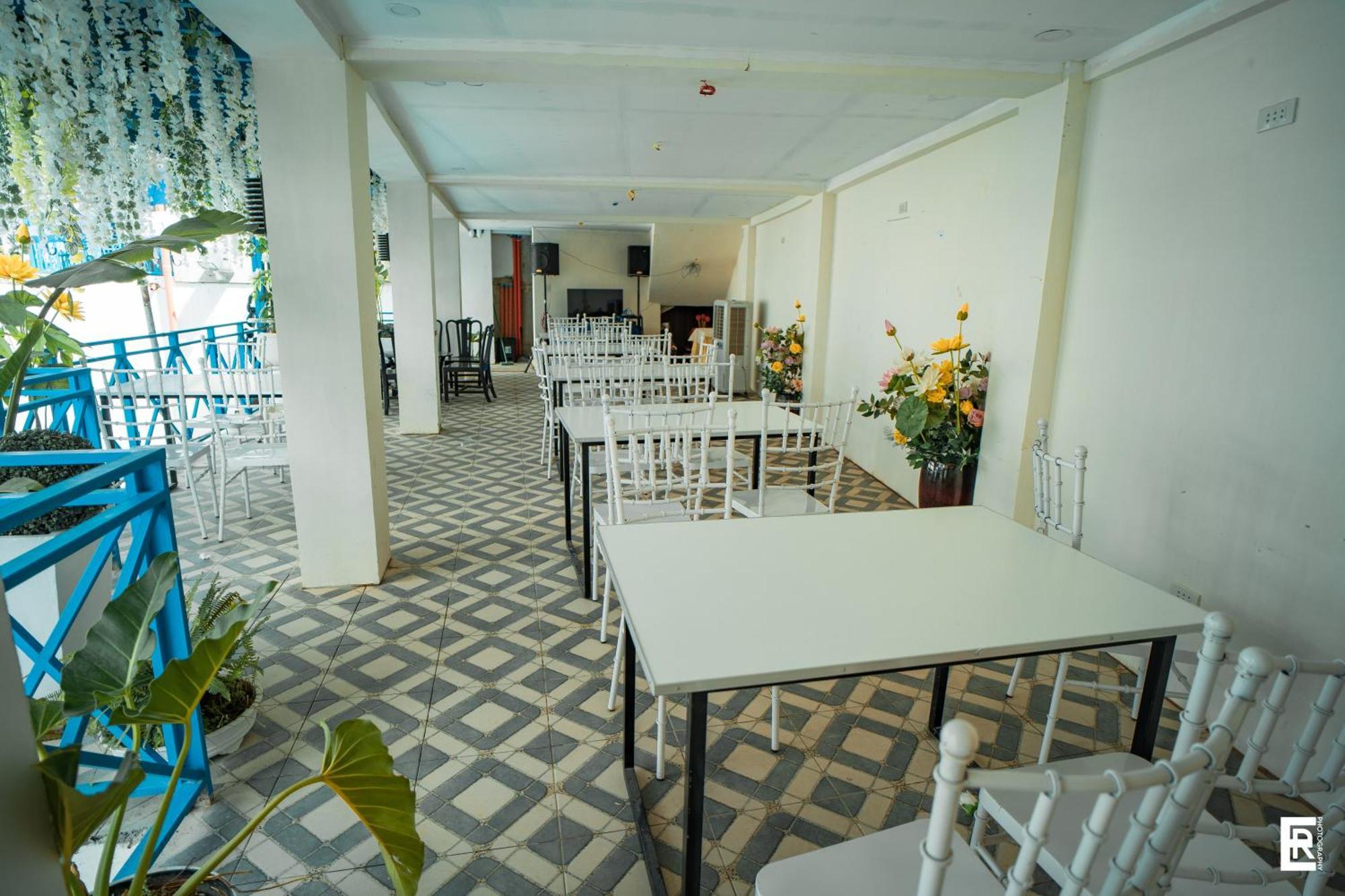Bernese Resort Hotel Powered By Cocotel Ligao Exteriör bild