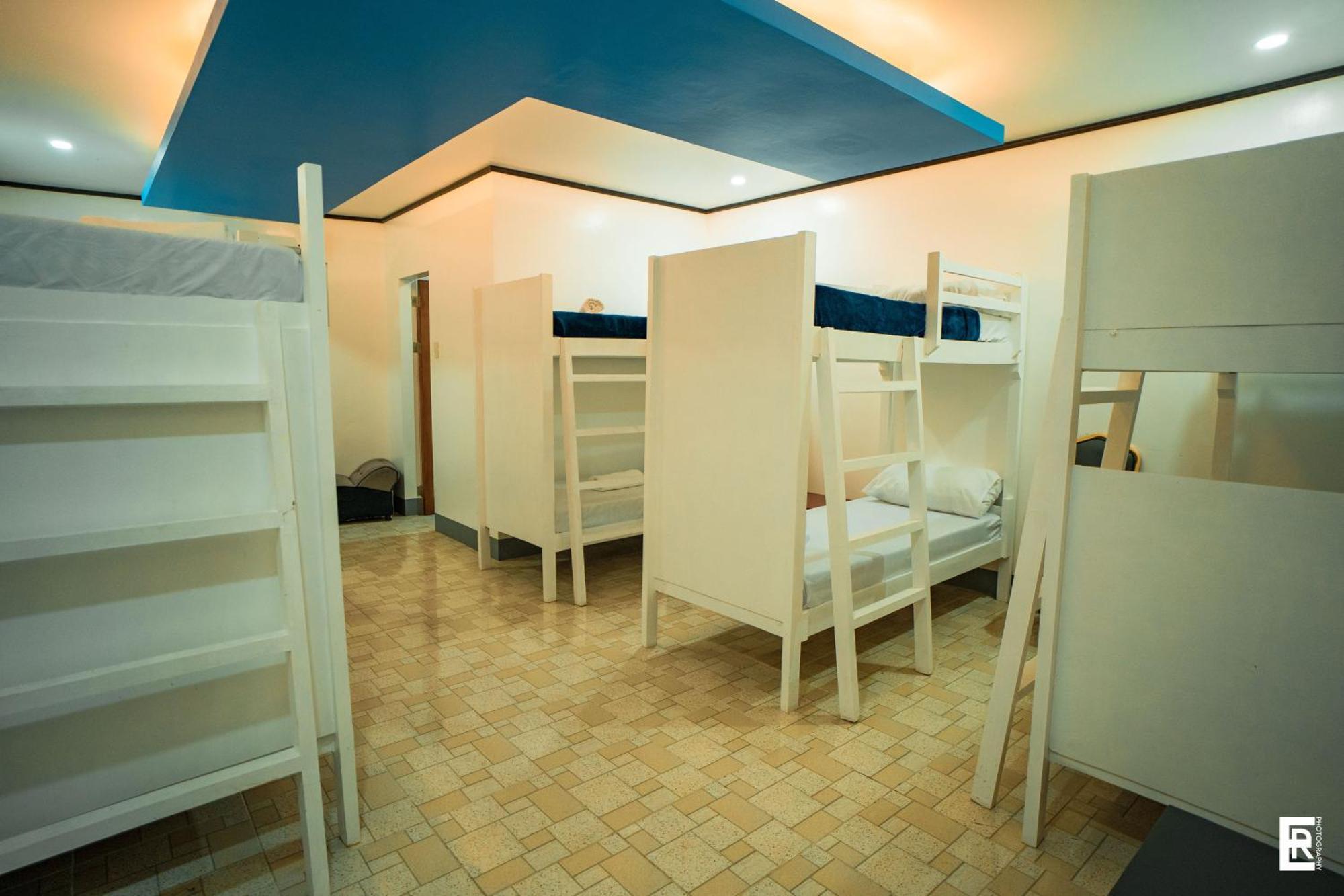 Bernese Resort Hotel Powered By Cocotel Ligao Rum bild