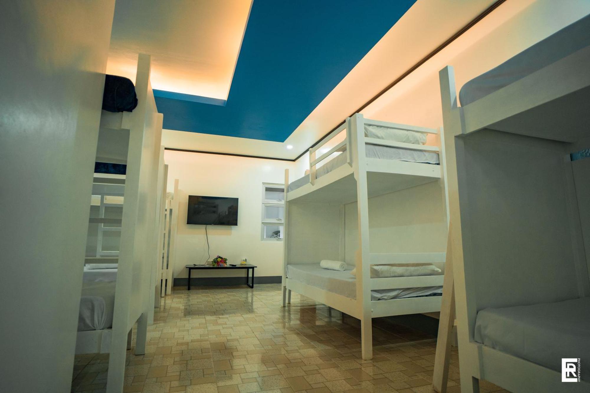 Bernese Resort Hotel Powered By Cocotel Ligao Rum bild