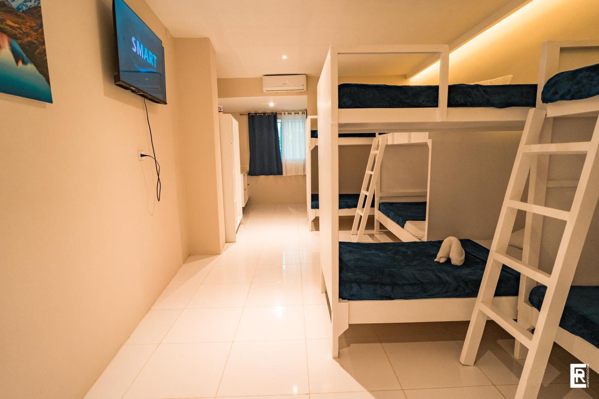 Bernese Resort Hotel Powered By Cocotel Ligao Rum bild