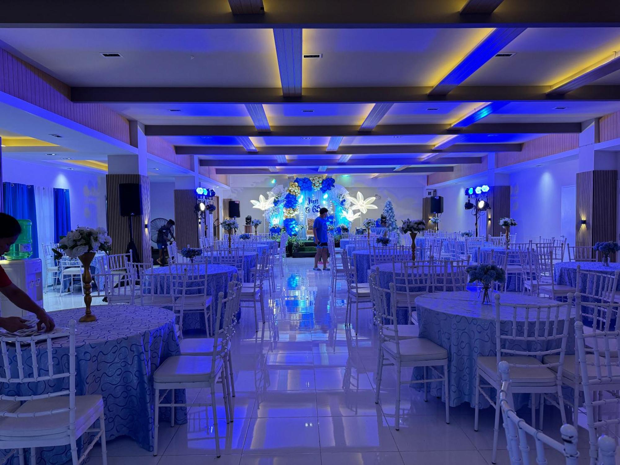 Bernese Resort Hotel Powered By Cocotel Ligao Exteriör bild