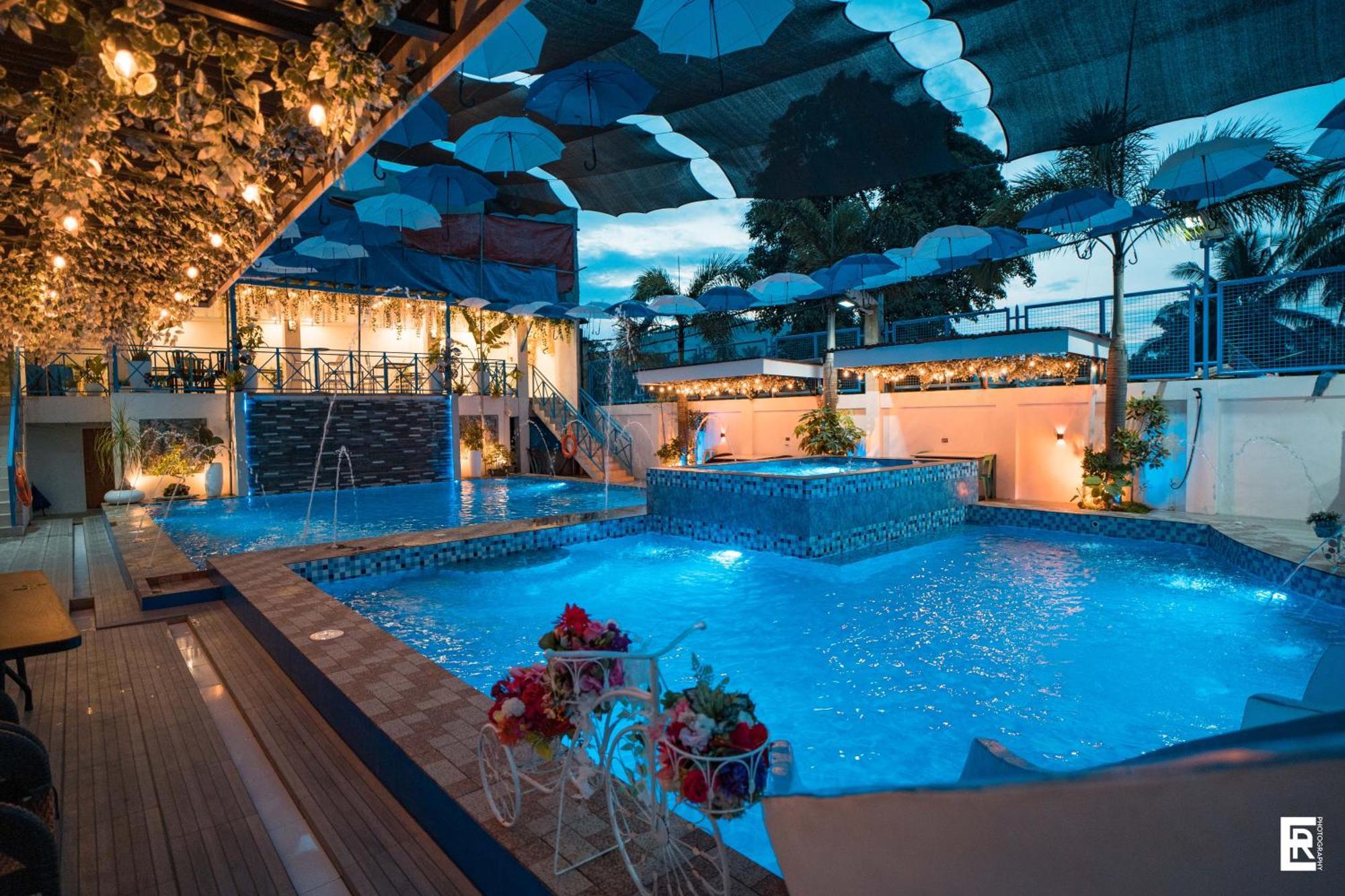 Bernese Resort Hotel Powered By Cocotel Ligao Exteriör bild